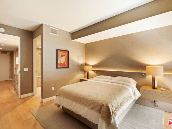 6250 Hollywood Boulevard 8M, Los Angeles CA 90028