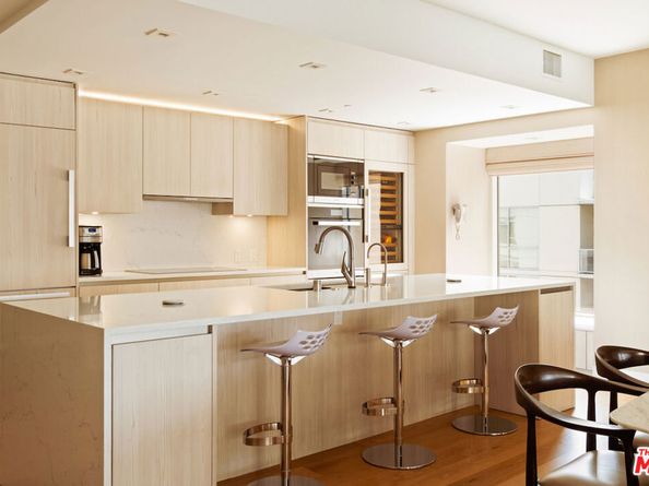 6250 Hollywood Boulevard 8M, Los Angeles CA 90028