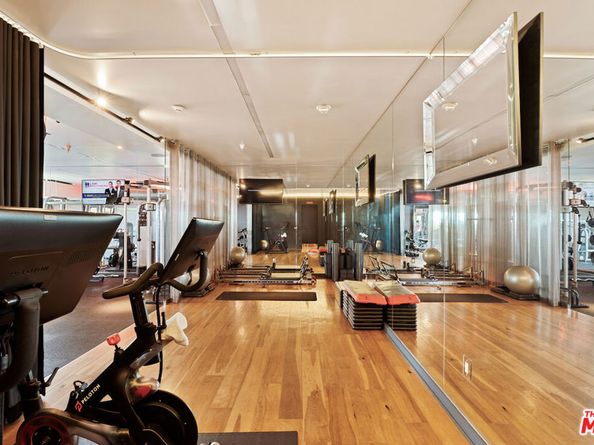 6250 Hollywood Boulevard 8M, Los Angeles CA 90028