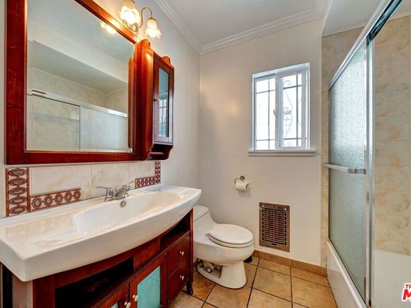 844 N Poinsettia Place, Los Angeles CA 90046