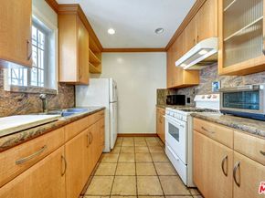 844 N Poinsettia Place, Los Angeles CA 90046