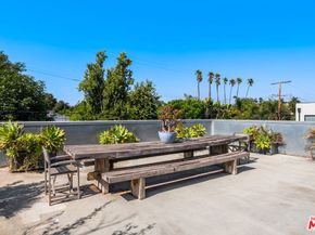 633 Santa Clara Avenue, Venice CA 90291