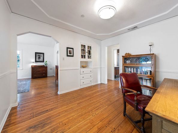9627 Farragut Drive, Culver City CA 90232
