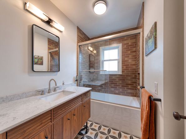 9627 Farragut Drive, Culver City CA 90232
