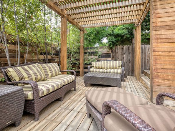 9627 Farragut Drive, Culver City CA 90232