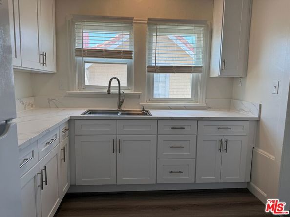 1406 2nd Avenue, Los Angeles CA 90019