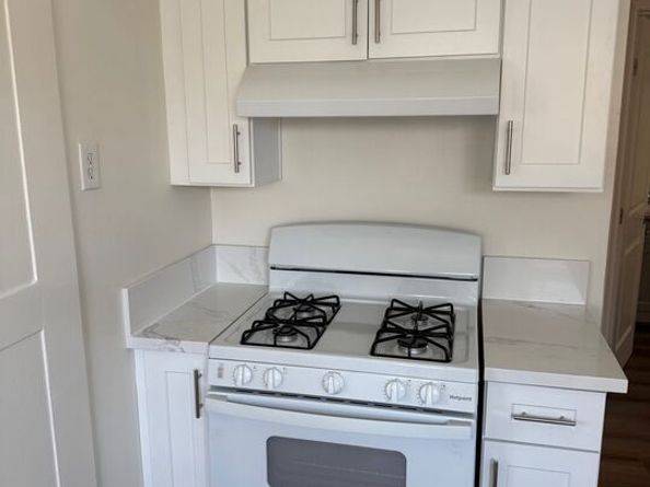 1406 2nd Avenue, Los Angeles CA 90019