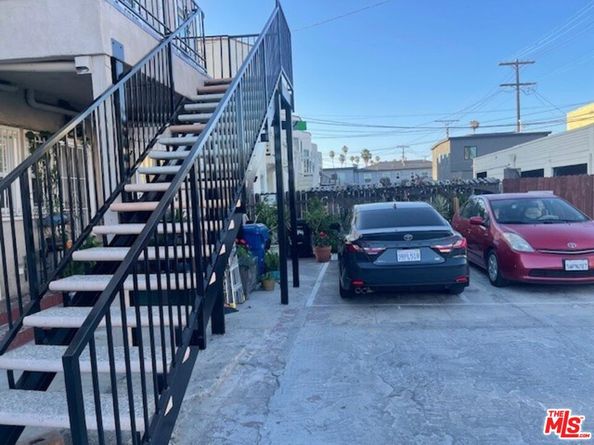 1406 2nd Avenue, Los Angeles CA 90019