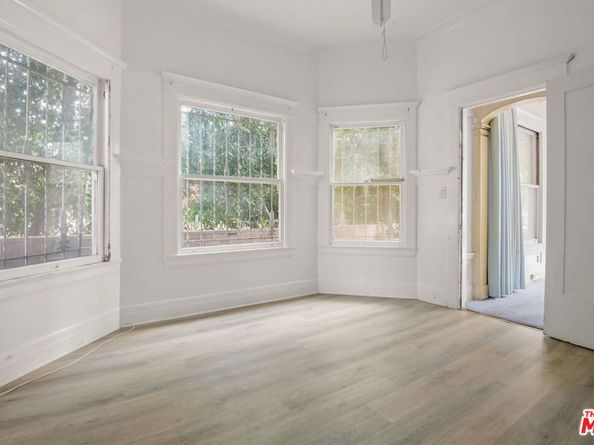 1685 S Victoria Avenue, Los Angeles CA 90019