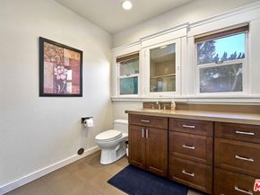 691 S Norton Avenue, Los Angeles CA 90005