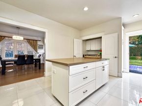 691 S Norton Avenue, Los Angeles CA 90005