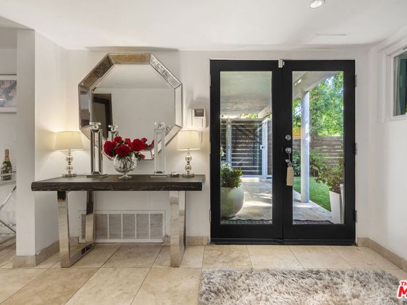 9767 Apricot Lane, Beverly Hills CA 90210