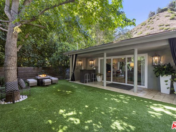 9767 Apricot Lane, Beverly Hills CA 90210