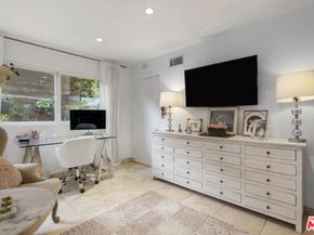 9767 Apricot Lane, Beverly Hills CA 90210