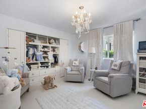 9767 Apricot Lane, Beverly Hills CA 90210