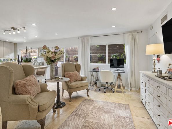 9767 Apricot Lane, Beverly Hills CA 90210