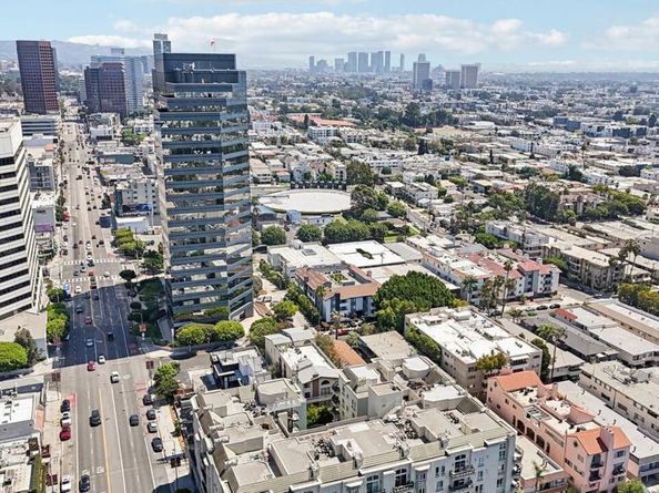 1209 Amherst Avenue 201, Los Angeles CA 90025