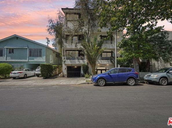 1209 Amherst Avenue 201, Los Angeles CA 90025