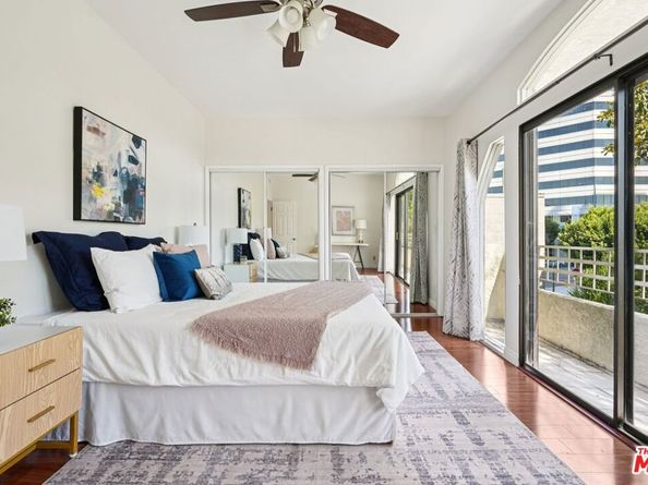 1209 Amherst Avenue 201, Los Angeles CA 90025