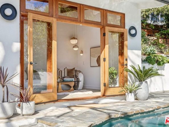 2145 Sunset Crest Drive, Los Angeles CA 90046