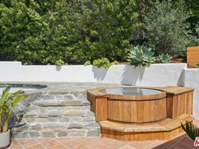 2145 Sunset Crest Drive, Los Angeles CA 90046