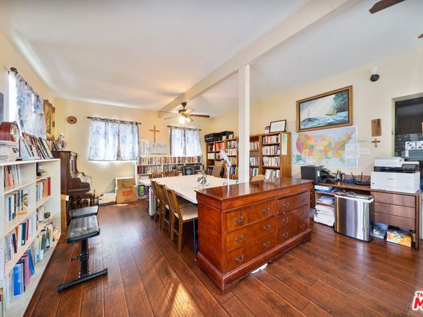 2308 11th Avenue, Los Angeles CA 90018