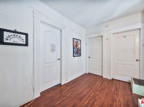 2308 11th Avenue, Los Angeles CA 90018