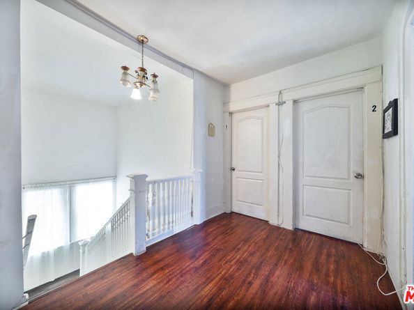 2308 11th Avenue, Los Angeles CA 90018