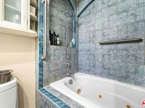 9253 Hayvenhurst Avenue, North Hills CA 91343