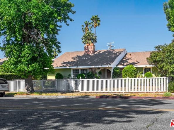 9253 Hayvenhurst Avenue, North Hills CA 91343