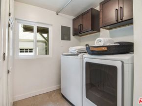 565 N Arden Boulevard, Los Angeles CA 90004