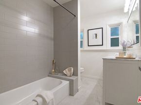 565 N Arden Boulevard, Los Angeles CA 90004