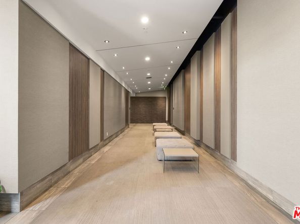 482 S Arroyo 306, Pasadena CA 91105