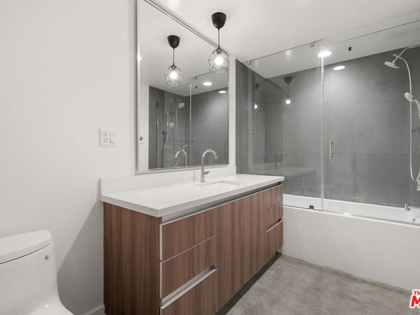 482 S Arroyo 306, Pasadena CA 91105