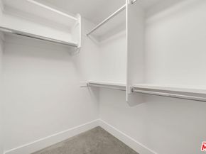 482 S Arroyo 306, Pasadena CA 91105