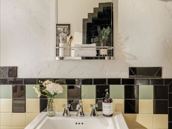 4239 Brunswick Avenue, Los Angeles CA 90039