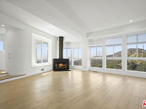 1562 Glen Oaks Boulevard, Pasadena CA 91105