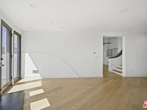 1562 Glen Oaks Boulevard, Pasadena CA 91105