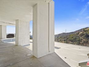 1562 Glen Oaks Boulevard, Pasadena CA 91105