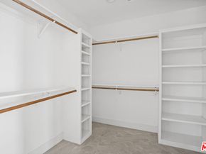 1562 Glen Oaks Boulevard, Pasadena CA 91105