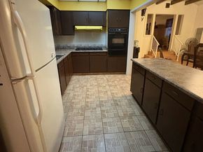 3895 3rd Avenue, Los Angeles CA 90008