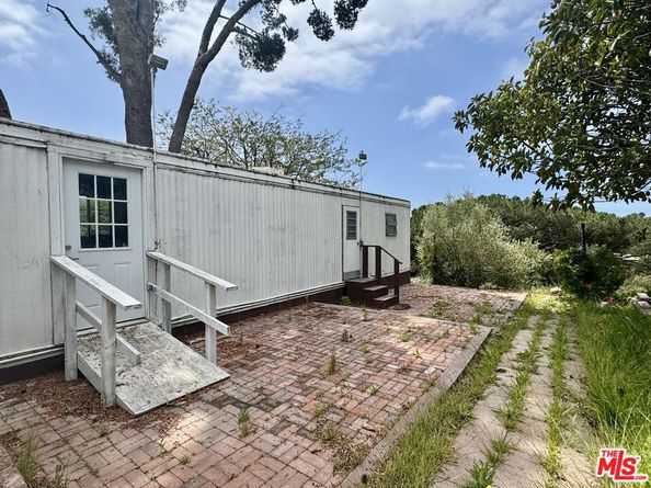 27555 Pacific Coast Highway, Malibu CA 90265