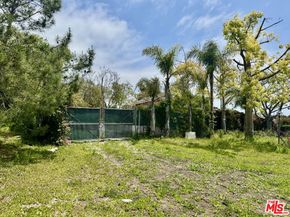 27555 Pacific Coast Highway, Malibu CA 90265