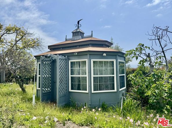 27555 Pacific Coast Highway, Malibu CA 90265