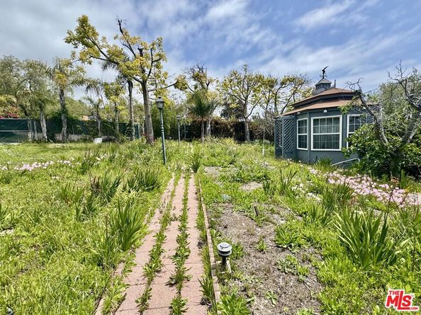 27555 Pacific Coast Highway, Malibu CA 90265