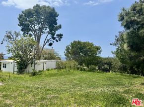 27555 Pacific Coast Highway, Malibu CA 90265