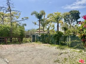 27555 Pacific Coast Highway, Malibu CA 90265