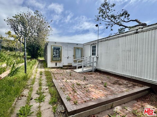 27555 Pacific Coast Highway, Malibu CA 90265