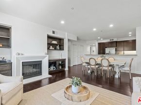 10878 N Bloomfield Street 210, Toluca Lake CA 91602