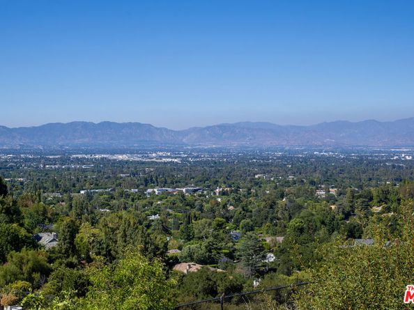 4326 Coronet Drive, Encino CA 91316